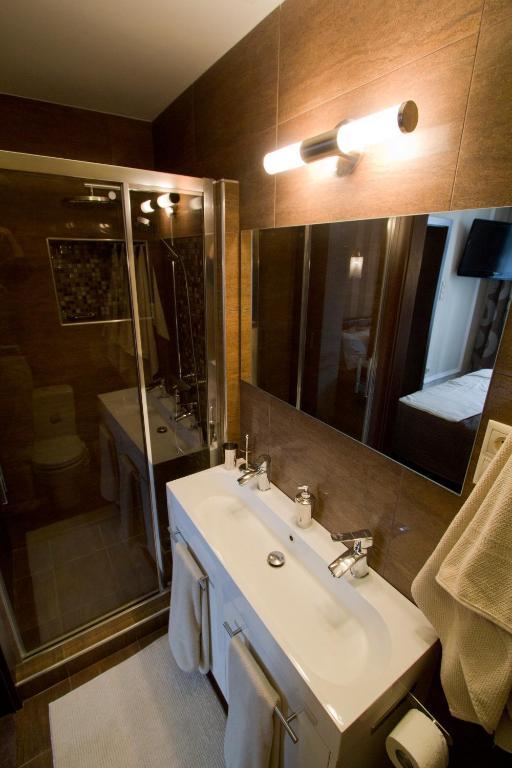 Elisabeth Bridge Apartmans บูดาเปสต์ ภายนอก รูปภาพ